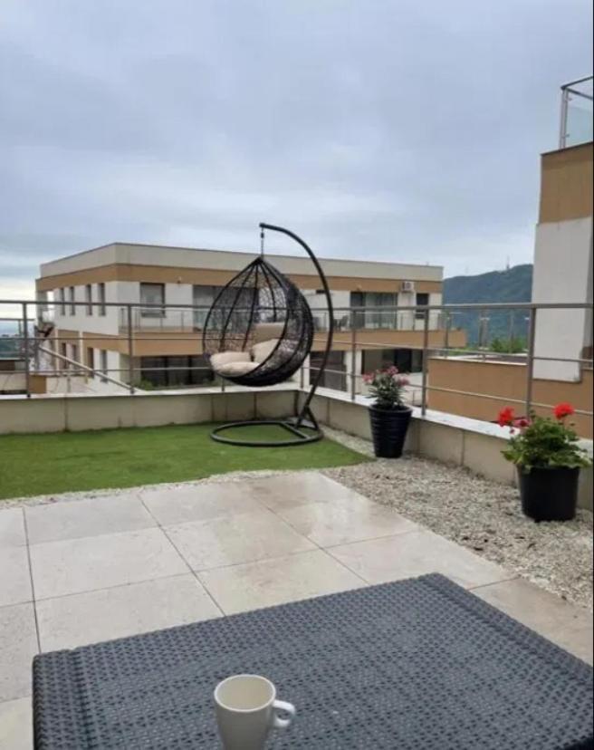 Londof Luxury Apartments - With A Panoramic View Over The City Brasov Ngoại thất bức ảnh