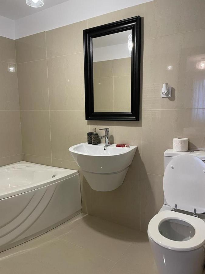 Londof Luxury Apartments - With A Panoramic View Over The City Brasov Ngoại thất bức ảnh