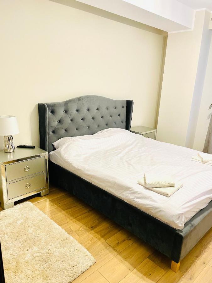 Londof Luxury Apartments - With A Panoramic View Over The City Brasov Ngoại thất bức ảnh